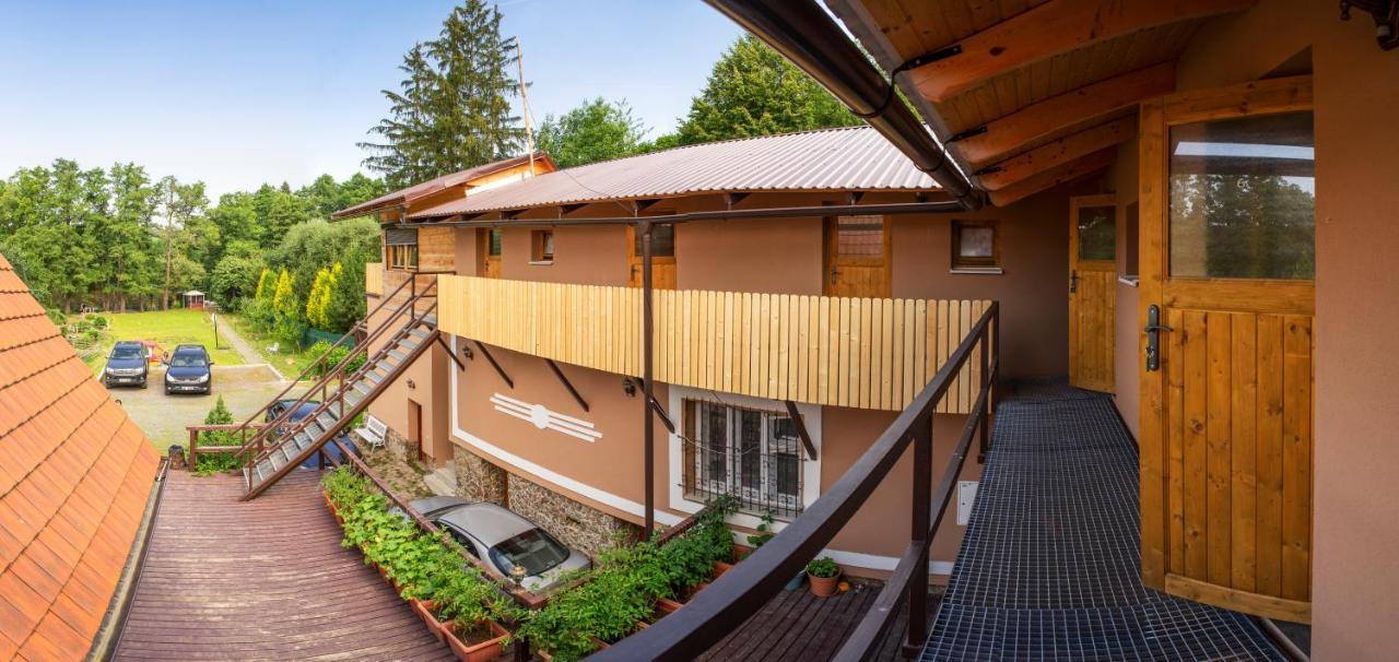 Statek Kachlirka Apartment Kosetice ภายนอก รูปภาพ